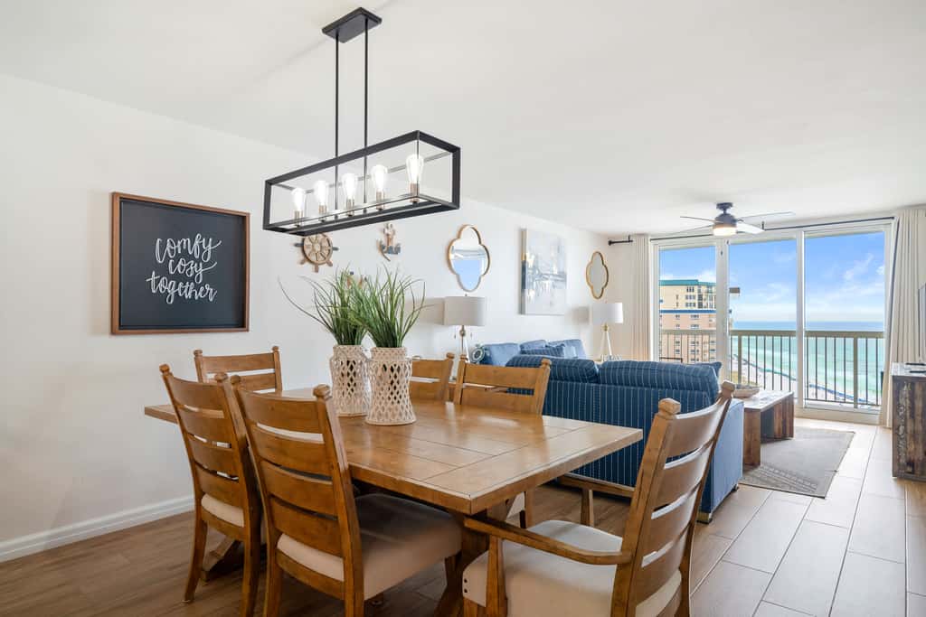 Gulf front condo with resort amenities, steps to the beach