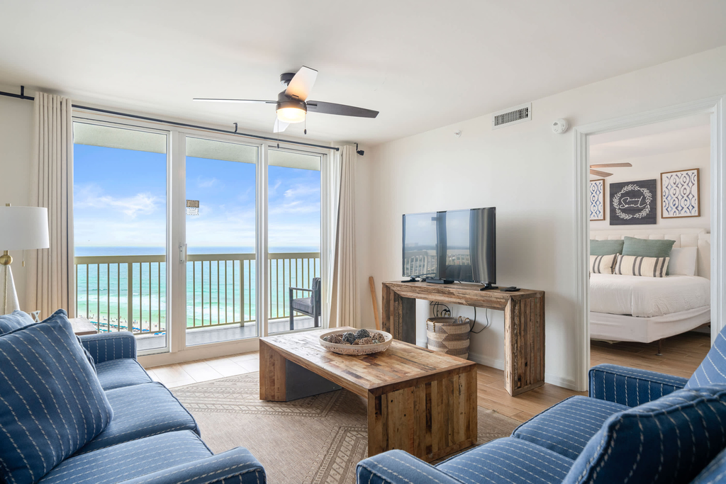 Gulf front condo with resort amenities, steps to the beach