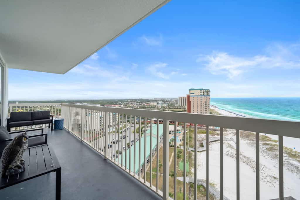 Pelican Beach Resort #1714