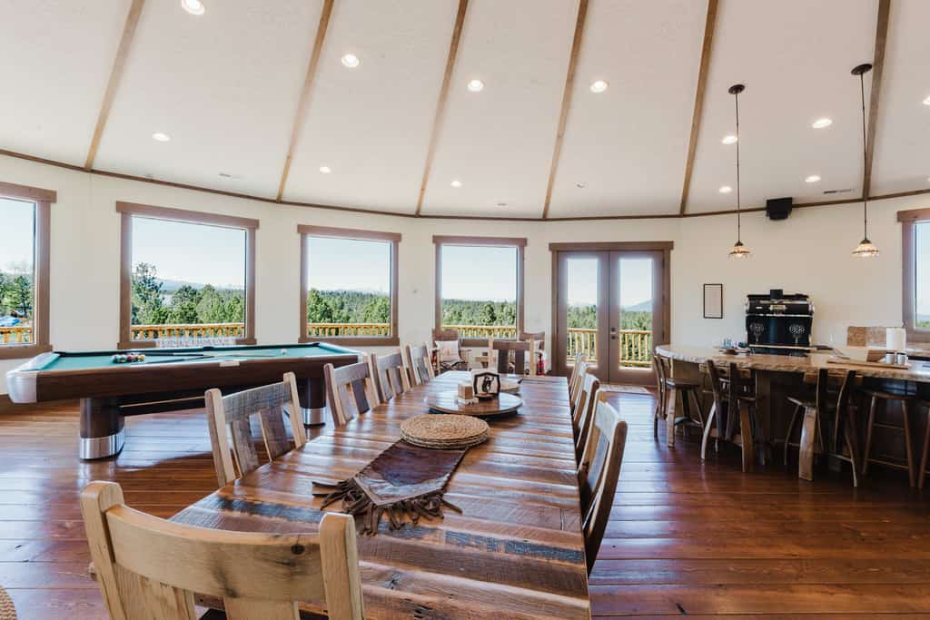 Sisters Mountain Retreat
