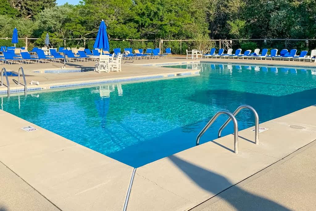 Adorable condo with patio, shared pool, & hot tub - close to the water