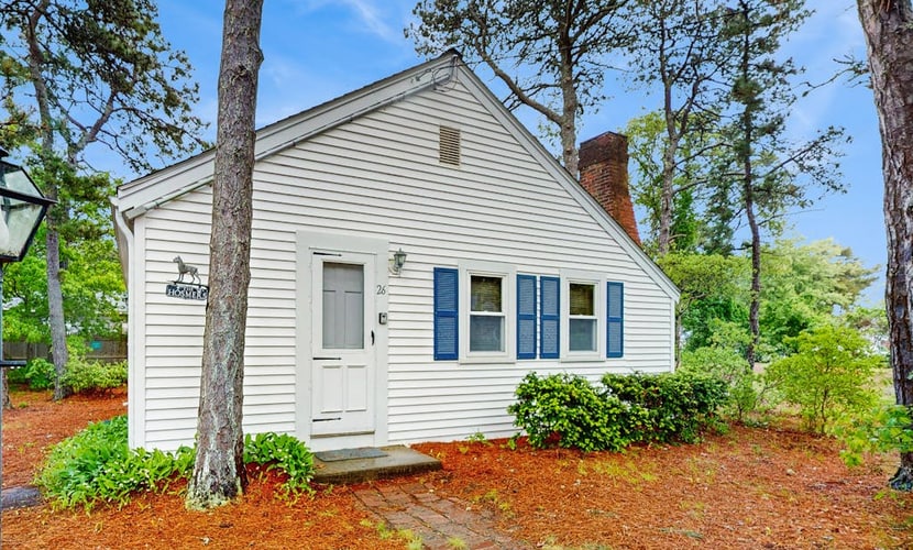 Adorable Cape Escape W/ Private Beach Access, Full Kitchen, & Perfect Location
