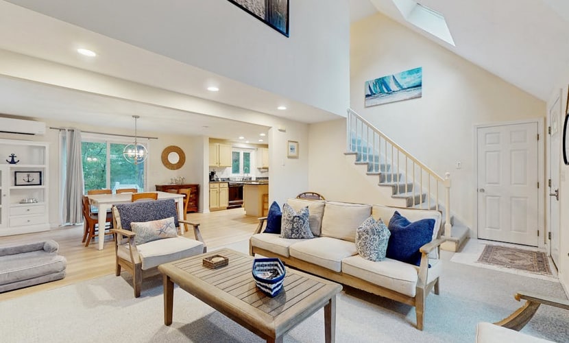 Inviting dog-friendly home with furnished deck & firepit, near golf