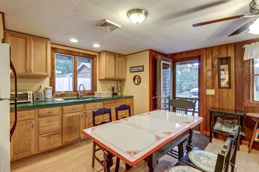 Comfy Cabin with Deck, Firepit, & Bike Path Access - Walk to Nauset Light Beach