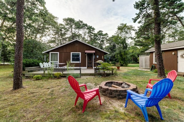 Comfy Cabin with Deck, Firepit, & Bike Path Access - Walk to Nauset Light Beach