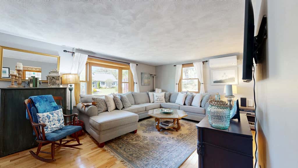 Bay Pointe Bungalow