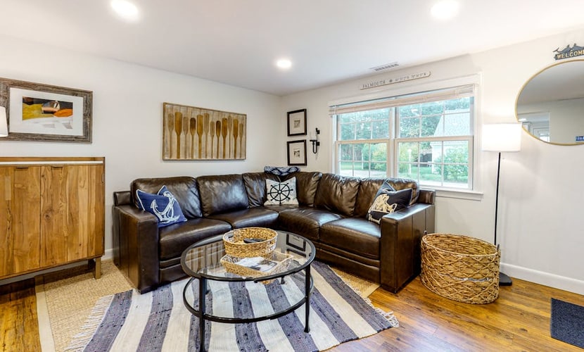 Beachside retreat with grill - near Main Street & 300 yards to Surf Drive shore
