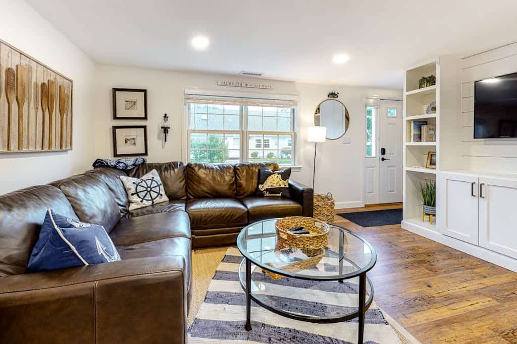 Beachside retreat with grill - near Main Street & 300 yards to Surf Drive shore