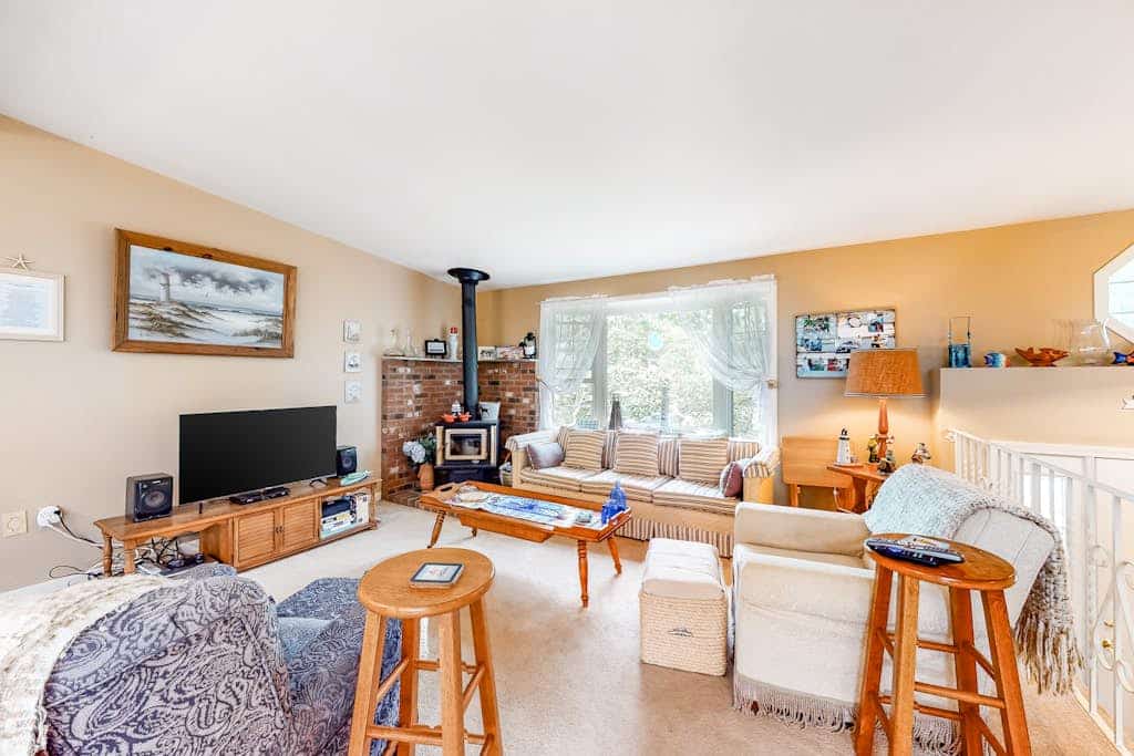Split-Level, Family-Friendly Home w/ a Rear Deck, Gas Grill, Free WiFi, & W/D