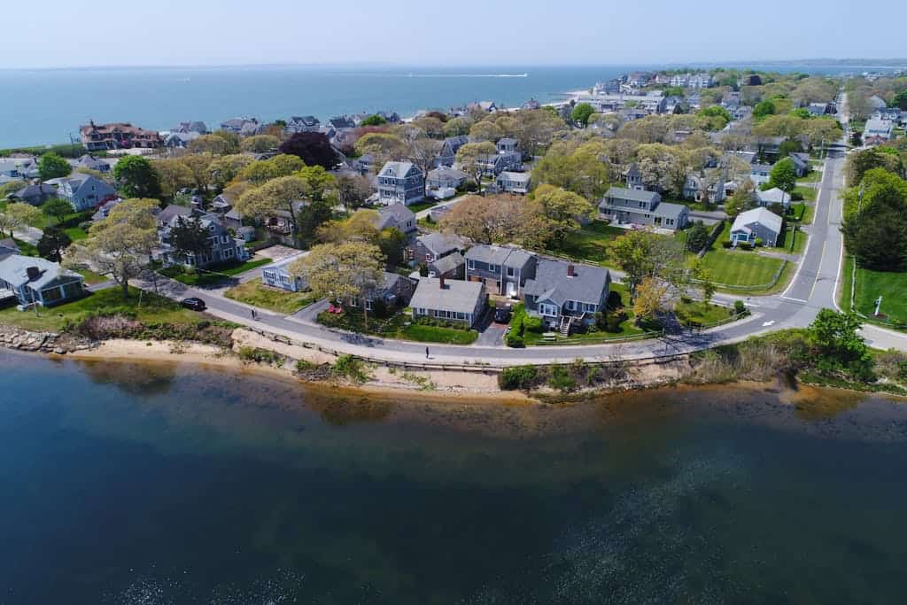 Waterfront home with lake views - walk to Falmouth Heights Beach