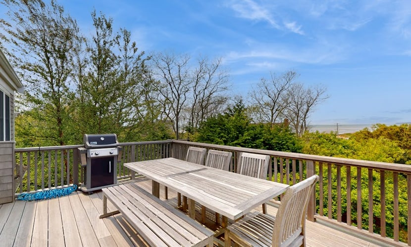 Cape Beach House with spectacular views and beach access, central AC