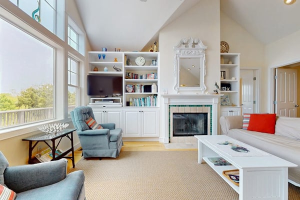 Cape Beach House with spectacular views and beach access, central AC