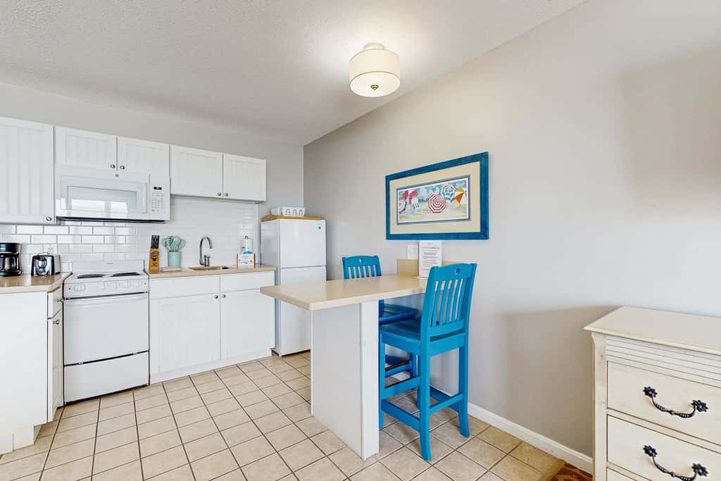 Sandbars Inn #13 - 2nd floor