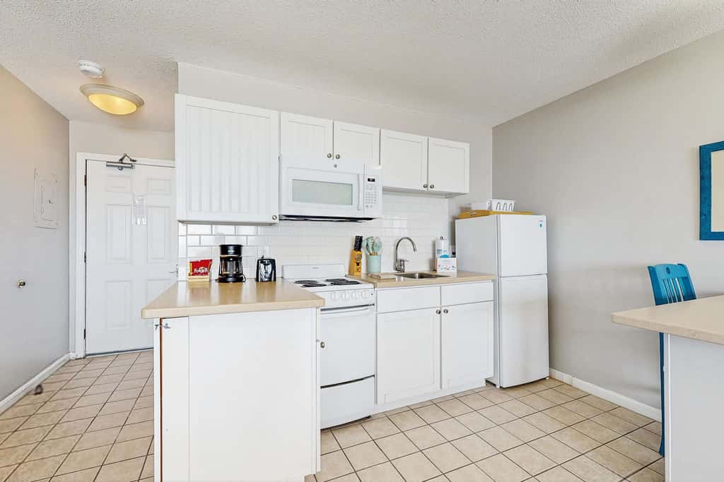 Sandbars Inn #13 - 2nd floor