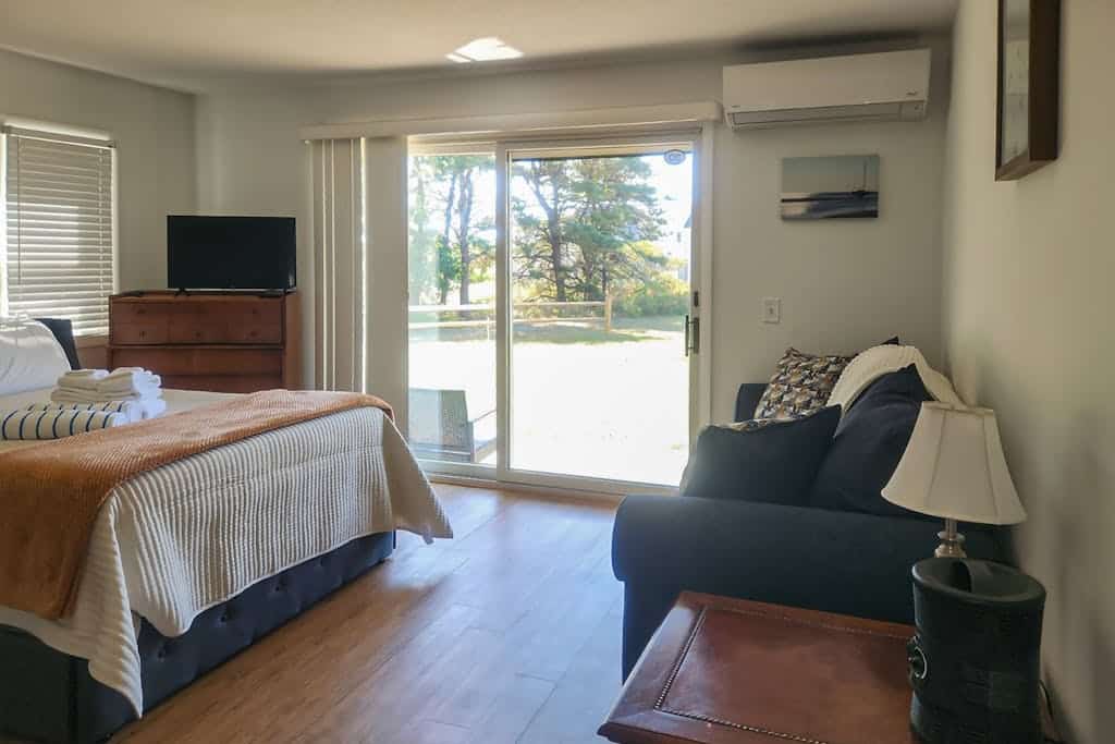 Cozy, Ground-Floor Getaway w/ Free WiFi, a Kitchen, Shared Pool, & Private Patio