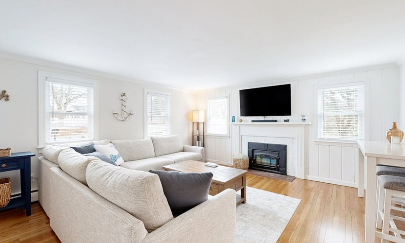 Two-story dog-friendly retreat with enclosed yard, playset, W/D, & firepit