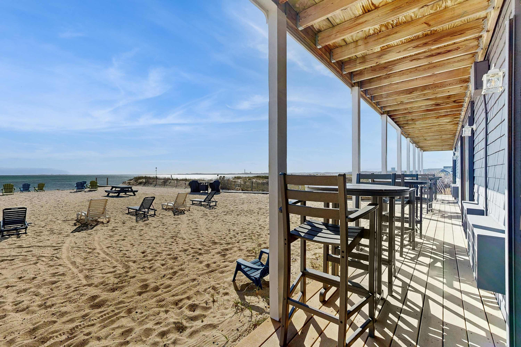 Sandbars Inn #4