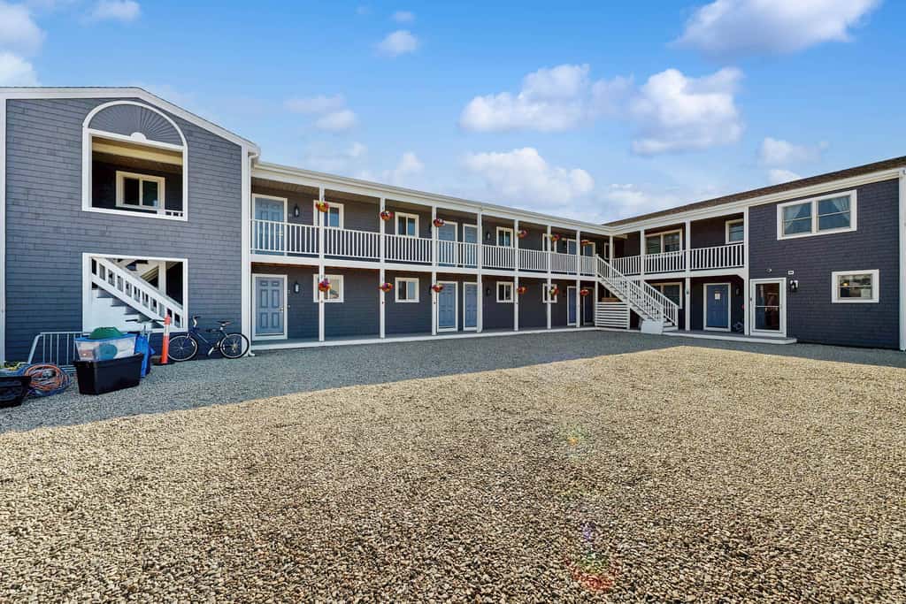 Sandbars Inn #12 - 2nd floor
