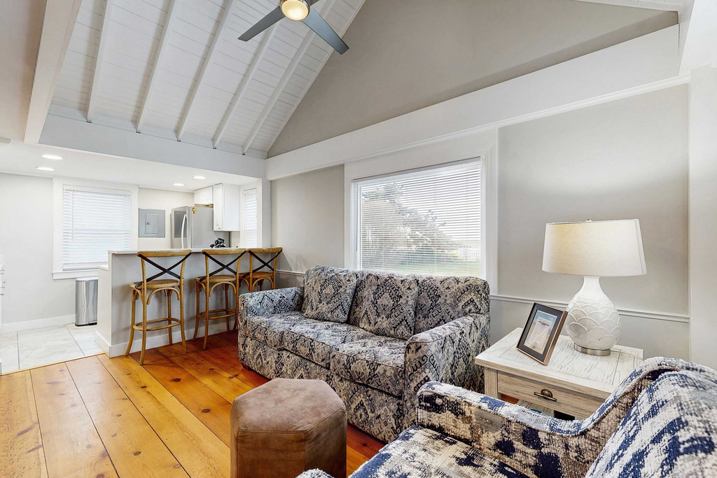 Sandbars Inn - Beachside Cottage #2