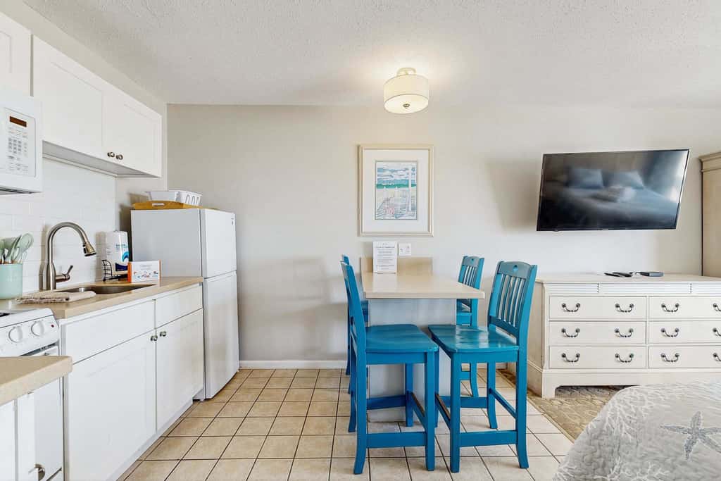 Sandbars Inn #1