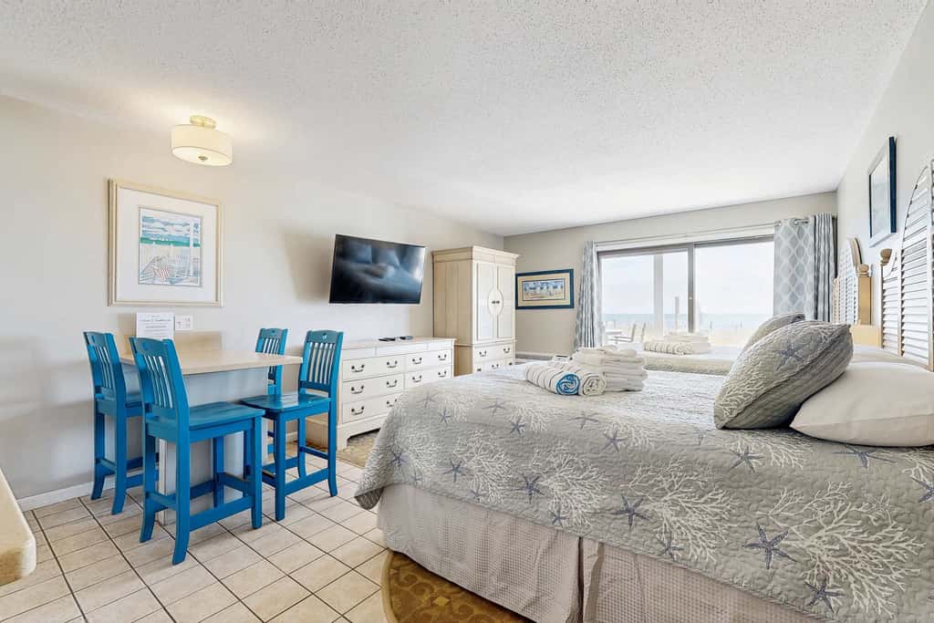 Sandbars Inn #1