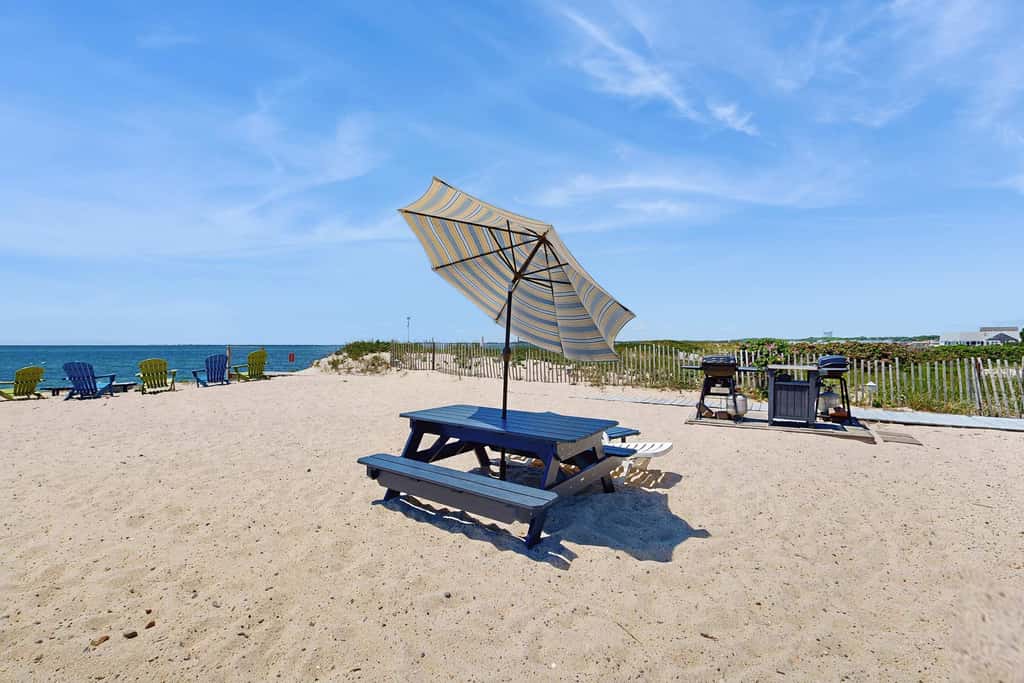 Sandbars Inn #1