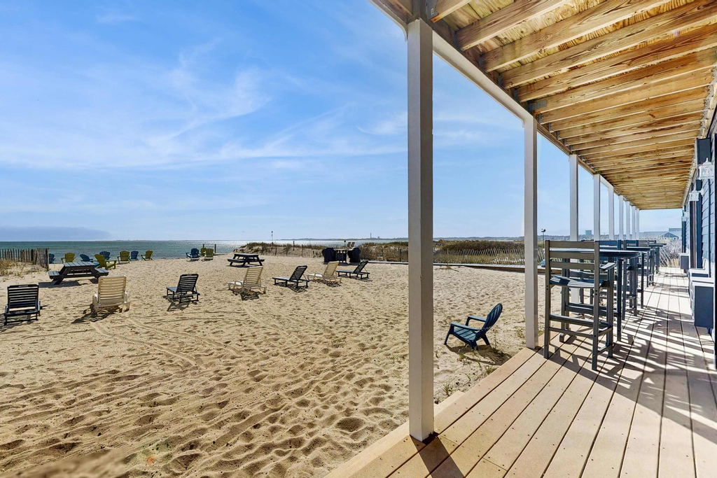 Sandbars Inn #3
