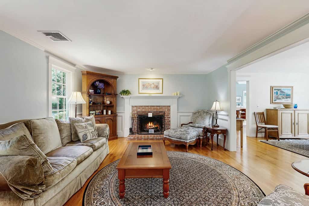 Spacious home with huge deck & tree-lined yard, grill, & WiFi - great location