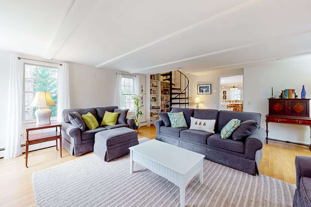 Tranquil & sunlit home with peaceful yard, large deck, & fireplace - near beach