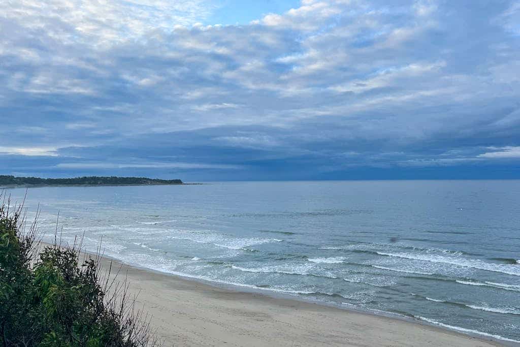 Second-floor home with Manomet Beach access, deck, firepit & outdoor space