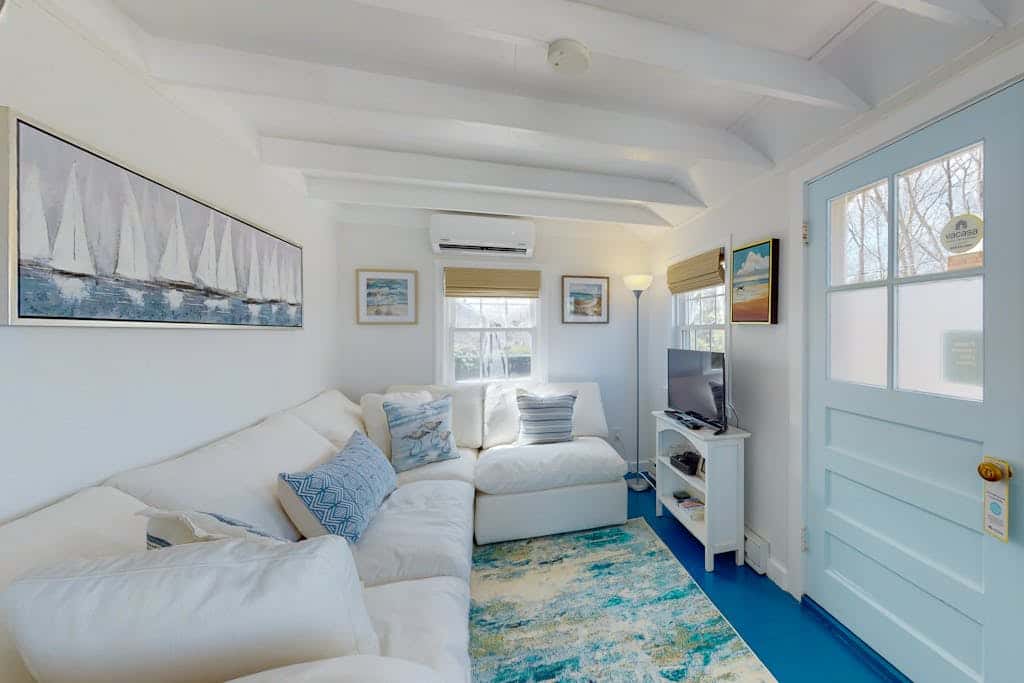 Cottage by the Bay