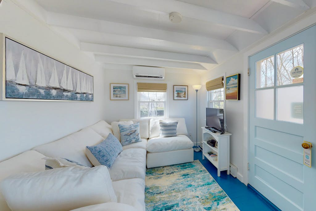 Cottage by the Bay