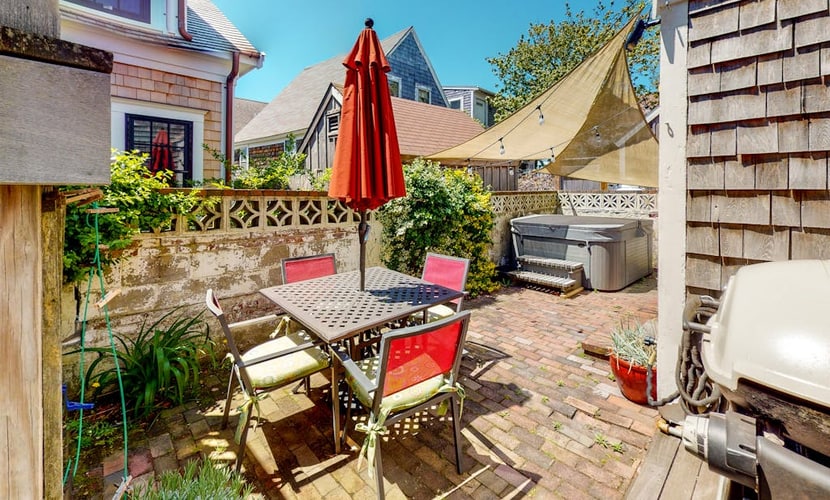 Provincetown condo with private hot tub & W/D - across the street from ocean