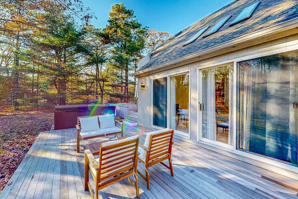 Charming home with private hot tub, firepit, deck, grill, outdoor shower, AC