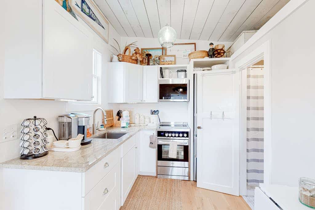 Renovated Waterfront Retreat | Inspiring Views | Walk to Beach, Dining, Shops