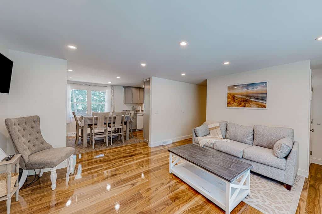 Thayer Thicket | Newly renovated house in South Dennis with great location