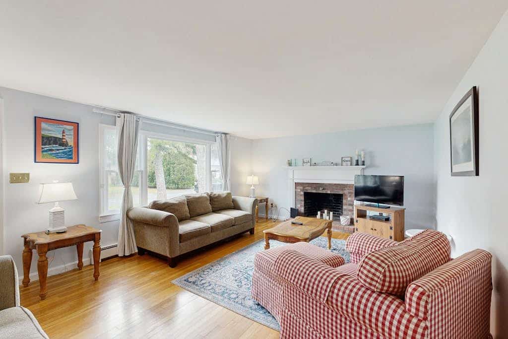 Quiet home in central location with deck, W/D, & large yard