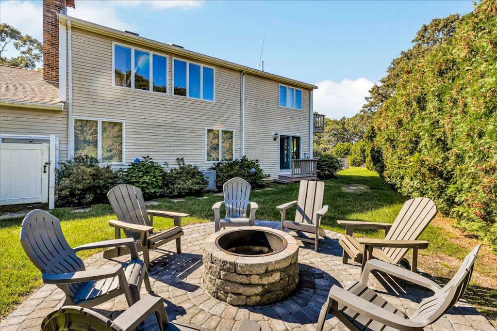 Spacious coastal retreat with heated pool, kayaks, game room & pond views