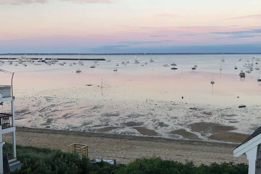 Downtown condo w/ spectacular views: steps to beach, entertainment & shops