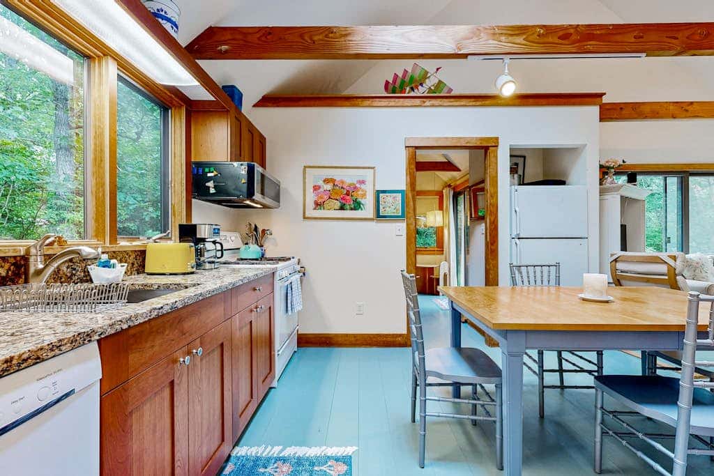 Chilmark Guest House