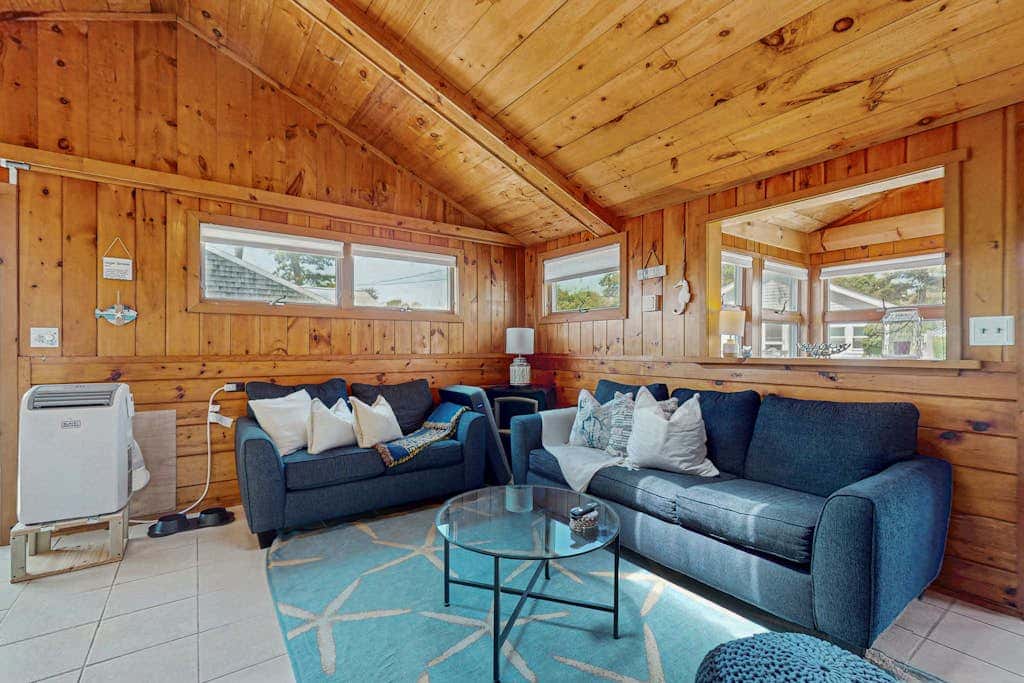 Glendon Beach Getaway