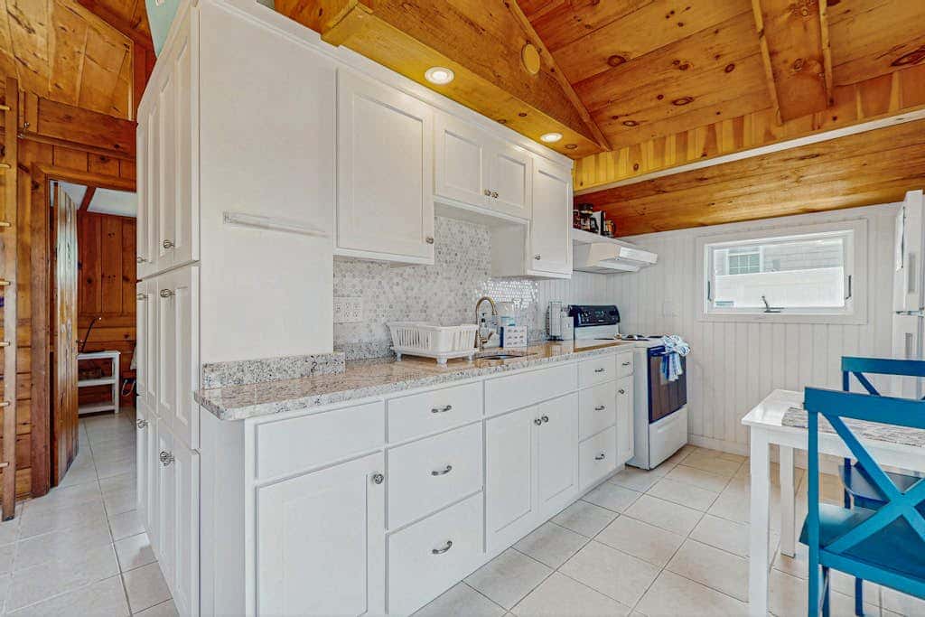 Glendon Beach Getaway