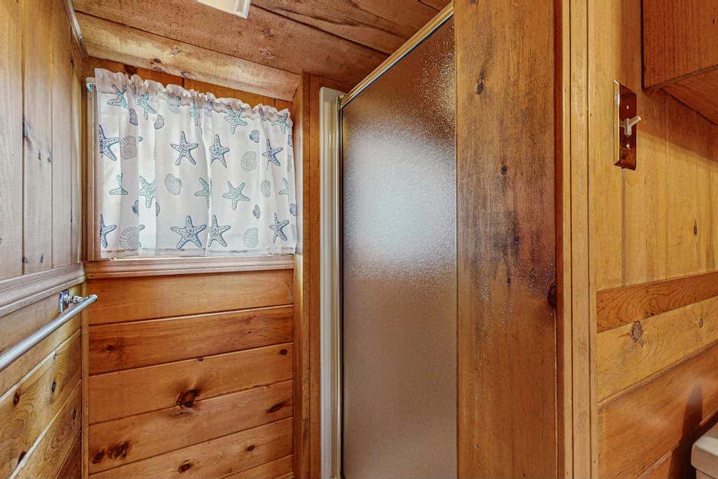 Glendon Beach Getaway