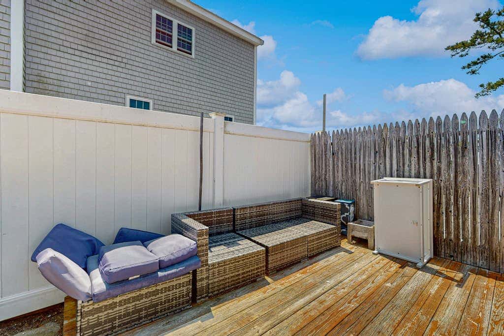 Glendon Beach Getaway