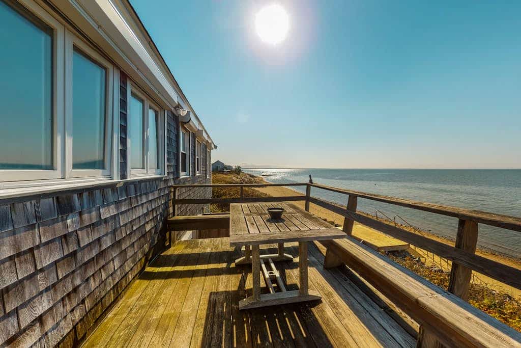 Oceanfront home with great views, deck, grill & beach access - dog-friendly
