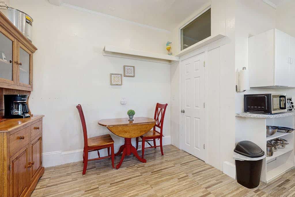 Heart of Provincetown Condo-prime location to shops, beach, dining  & nightlife