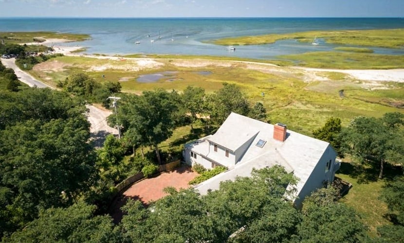 Great waterfront property with wildlife views & walking distance to beach!