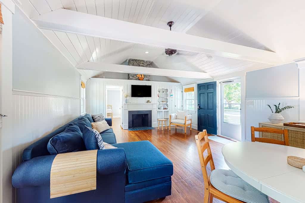 Captain Clark's | Renovated house in Yarmouth with large yard - close to beaches
