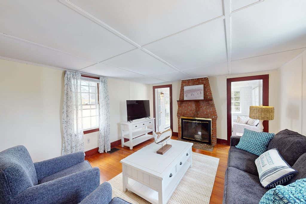 1930s Guest House