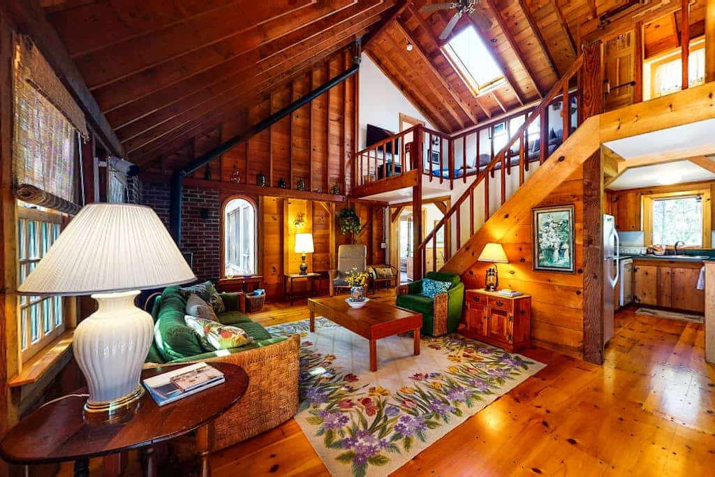 Charming home set on private lot with WiFi, sunroom, W/D, & great location